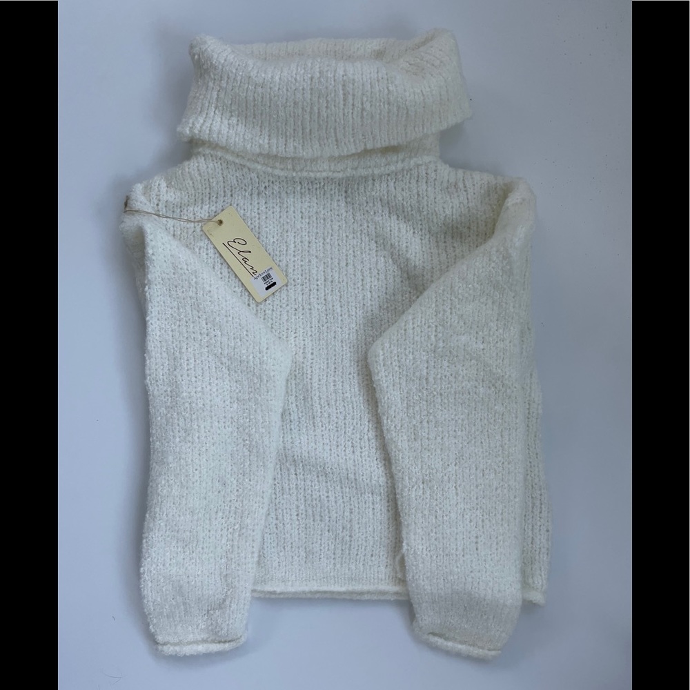Soft NWT sweater